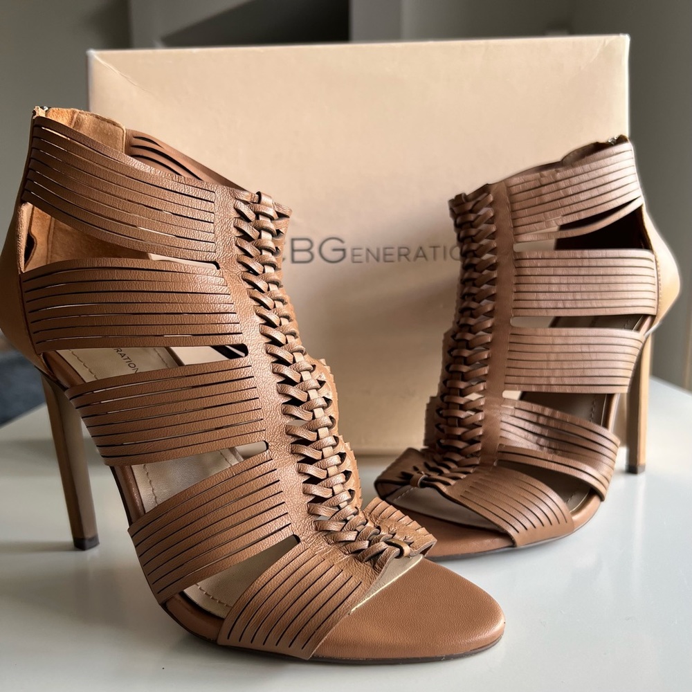 BCBGeneration LUGGAGE 7M HEEL